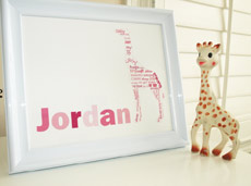 Style: Giraffe with child's name pink print